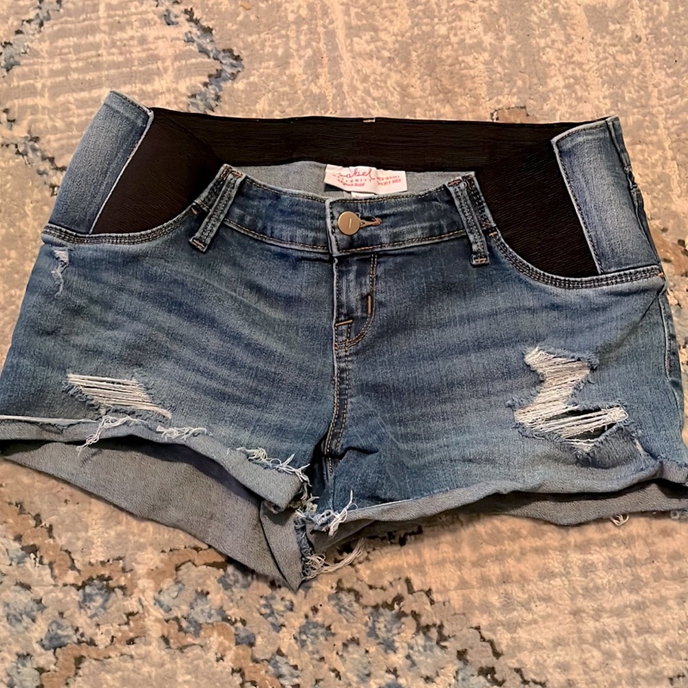 Maternity shorts